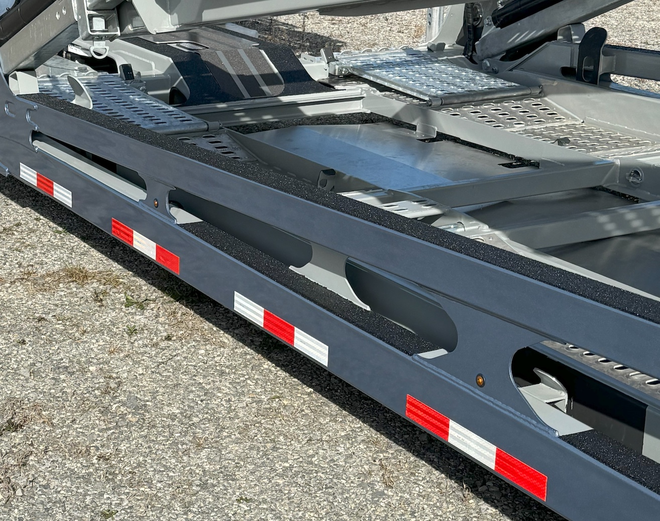 PC-651 Heavy Duty Zero VOC Epoxy Non-Skid - Image 3